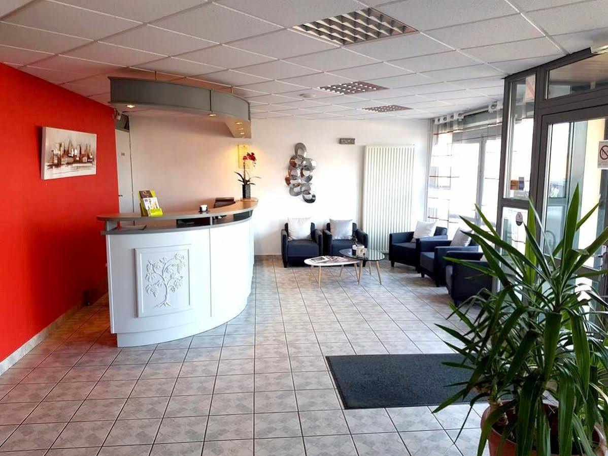 Logis Hotel- Restaurant La Haie Des Vignes Seminaires Et Evenementiel Allain Eksteriør bilde
